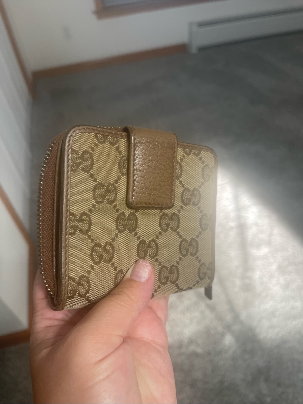 Authentic Gucci wallet - Picture 7 of 9
